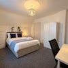 Photo 11: Room 4