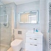 Photo 9: Ensuite