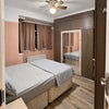 Photo 4: Bedroom 2.0