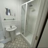 Photo 3: Room 4 - Available (en-suite)