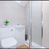 Photo 4: Room 1 En-suite