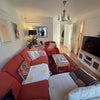 Photo 8: Lounge