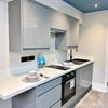 Photo 11: kitchenette studio 5