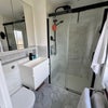 Photo 3: Ensuite bathroom 