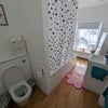 Photo 3: Ensute- "Jack &Jill" shared bathroom