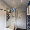 Photo 3: Shared bathroom