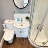 Photo 6: Room 5 - En-Suite