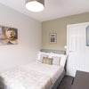 Photo 6: Room 4