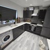Photo 5: kitchen