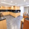 Photo 4: Kitchen