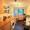 Photo 2: kitchen