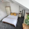 Photo 4: Room 7