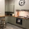 Photo 7: Kitchen