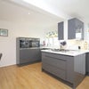 Photo 5: Kitchen