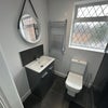 Photo 3: en suite