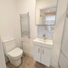 Photo 6: Room 2 Ensuite (£1300pcm)