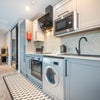 Photo 5: Kitchen