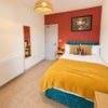 Photo 6: Room 2