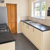 Photo 5: Kitchen