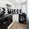 Photo 4: KITCHEN