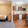 Photo 6: Room 4