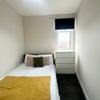 Photo 11: Room 4