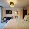Photo 9: Room 2