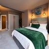 Photo 5: Ensuite bedroom