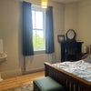 Photo 3: Double room with own sink