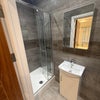 Photo 2: En-Suite