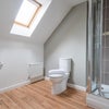 Photo 5: Room 8 Ensuite