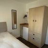 Photo 3: Room 4