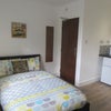 Photo 2: Large Double en-suite room