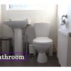 Photo 4: shower room