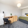 Photo 2: Room 1 - TO LET