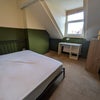 Photo 2: ROOM 6