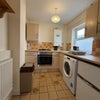 Photo 6: Kitchen