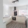 Photo 9: Kitchen 
