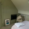 Photo 5: Hanging wardrobe storage  & TV Netflix 
