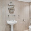 Photo 3: En-Suite