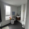 Photo 5: bathroom