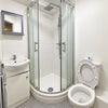 Photo 5: Ensuite