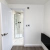 Photo 5: Private ensuite 