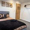 Photo 4: The Moon Room