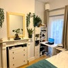 Photo 4: Handy shelving unit that can be opened out to create a desk