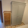 Photo 4: Wardrobe and drawers