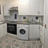 Photo 3: kitchen
