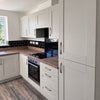 Photo 5: Kitchen