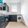 Photo 4: Kitchen 2/2