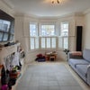 Photo 8: Living room 